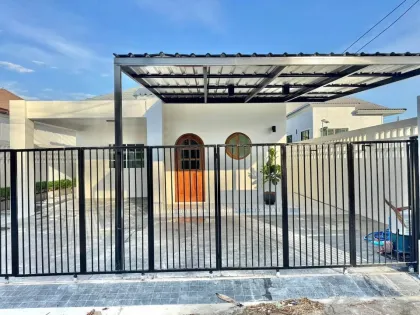 Casa Independiente de 3 Habitaciones en Bang Jo, Phuket