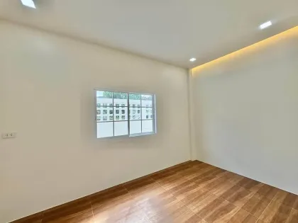 Casa Independiente de 3 Habitaciones en Bang Jo, Phuket