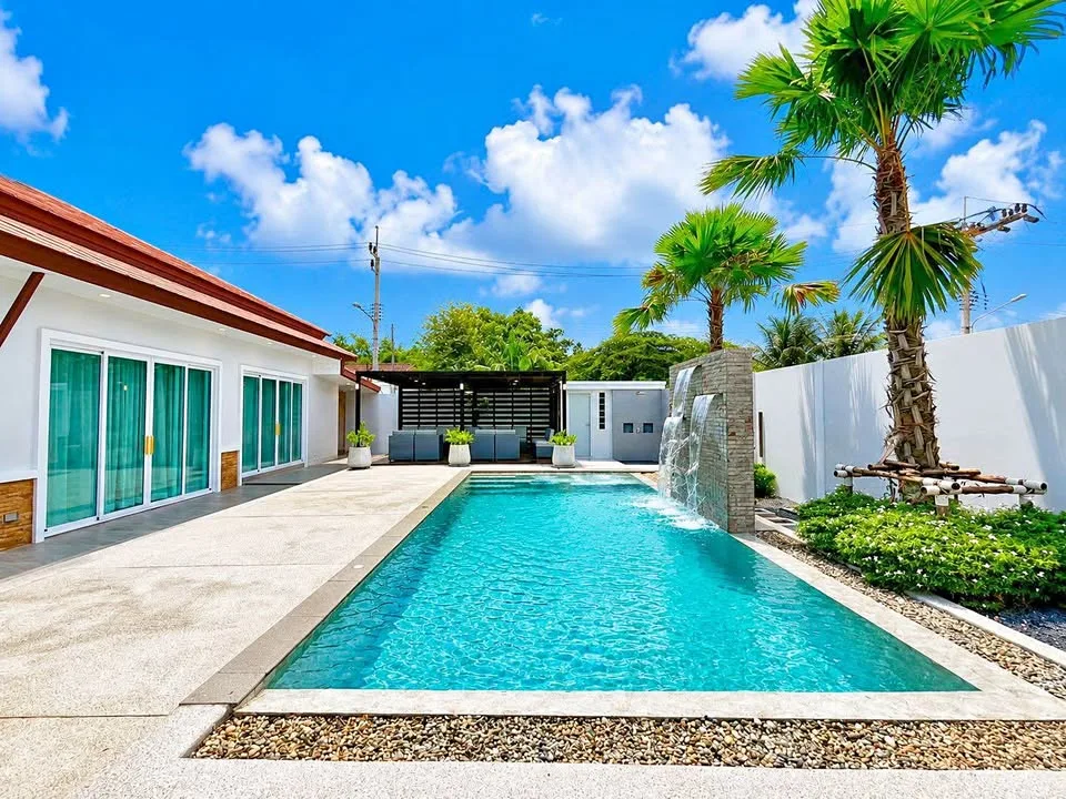 Villa de luxe avec piscine à Manik-Thalang, 4 chambres, 5 salles de bain