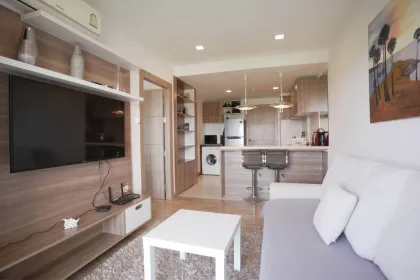 Spacious 1-Bedroom Apartment in Calypso Condominium, Nai Harn
