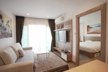 Spacious 1-Bedroom Apartment in Calypso Condominium, Nai Harn