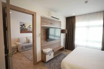 Spacious 1-Bedroom Apartment in Calypso Condominium, Nai Harn