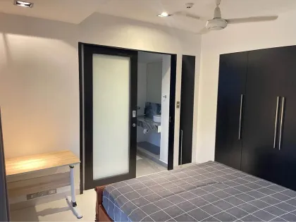 115 sqm 3-Bedroom Apartment with Pool Access in Kamala