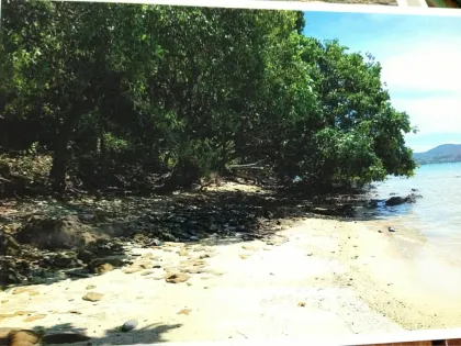 Exclusivo terreno frente al mar en venta en Koh Lon, Phuket