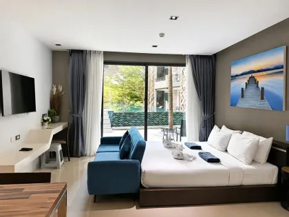 Студия с 1 спальней и выходом к бассейну в The Emerald Terrace, Патонг