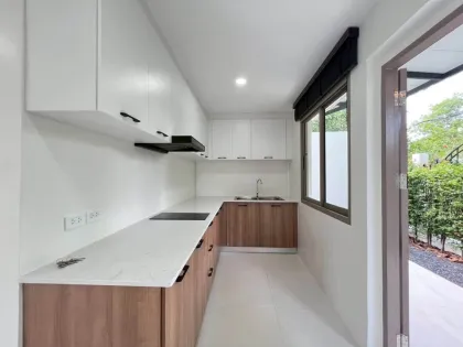 Пул вилла с 4 спальнями и 5 ванными в Land & Houses Siwalee2, Чалонг