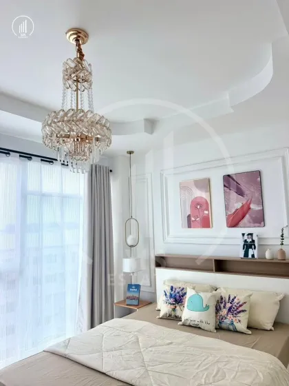 Appartement 2 Chambres Rénové à Pornsawan Condo, Phuket Town
