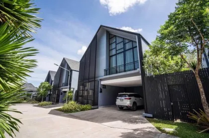 Moderne Loft-Villa mit 3 Schlafzimmern und 4 Bädern in The Granary (Wallaya)