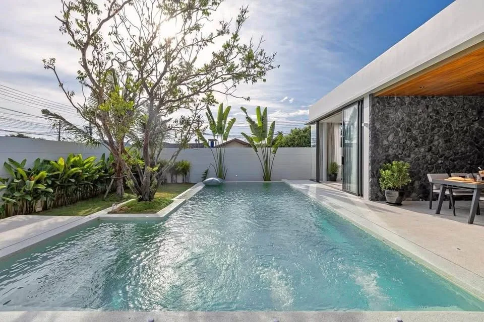 Villa neuve avec piscine privée à Cherngtalay