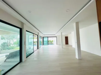 Вилла с бассейном в продаже в Neramit Village 5, Таланг