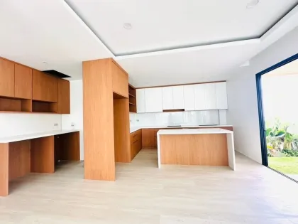 Вилла с бассейном в продаже в Neramit Village 5, Таланг