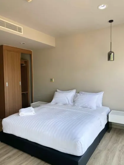 Appartement 2 Chambres 2 Salles de Bain au Veloche Group Condominium, Plage de Karon