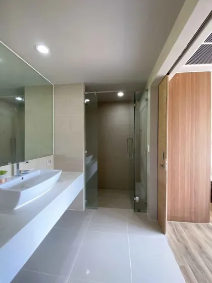 Appartement 2 Chambres 2 Salles de Bain au Veloche Group Condominium, Plage de Karon