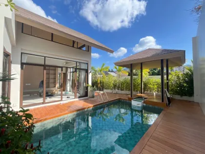 Luxuriöse tropische Privatpoolvilla 2 Schlafzimmer, 2 Bäder