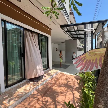 3 Schlafzimmer, 3 Badezimmer Doppelhaushälfte in Bang Jo, Cherng Talay, Phuket