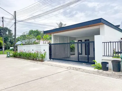 2-Bedroom 3-Bathroom Pool Villa near Laguna Cherngtalay, Nai Yang