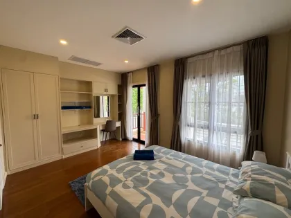 Luxury 4-Bedroom Corner Villa in Laguna Phuket
