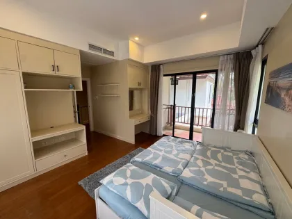 Luxury 4-Bedroom Corner Villa in Laguna Phuket