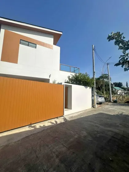 Villa de Luxe avec Piscine à Vendre ou Louer à Saiyuan Soi, Rawai