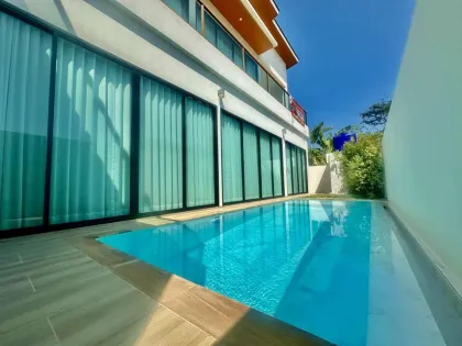 Villa de Luxe avec Piscine à Vendre ou Louer à Saiyuan Soi, Rawai