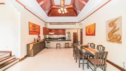 Luxury 4-Bedroom Garden Villa Near Bang Tao Beach