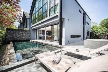 Luxuriöse 3-Zimmer-Villa mit Pool in Bangtao