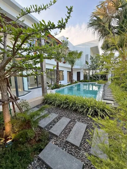 Villa Moderne 4 Chambres avec Piscine à Cherngtalay, Phuket