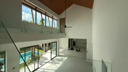 Villa Moderne 4 Chambres avec Piscine à Cherngtalay, Phuket