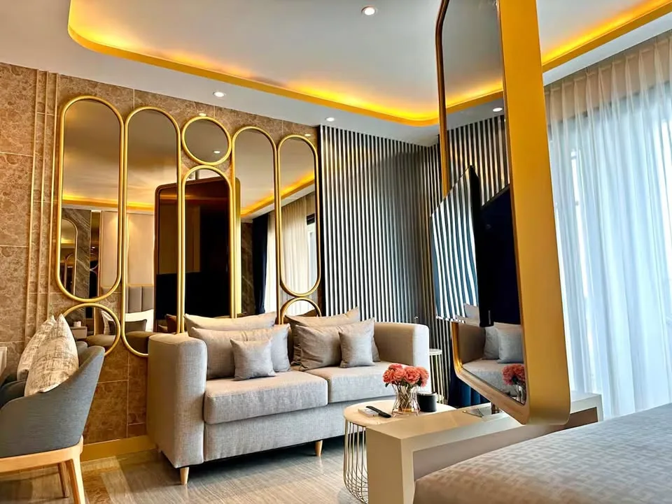Moderno estudio de 1 dormitorio en venta en Bang Tao, Phuket