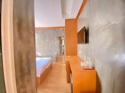 Immeuble spacieux de 14 chambres et 15 salles de bain à Phuket