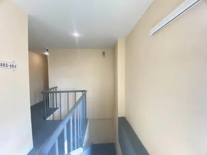Immeuble spacieux de 14 chambres et 15 salles de bain à Phuket