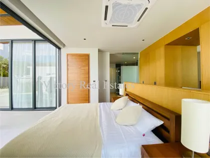 Moderne 3-Zimmer-Poolvilla in Botanica Modern Loft II, Bang Tao