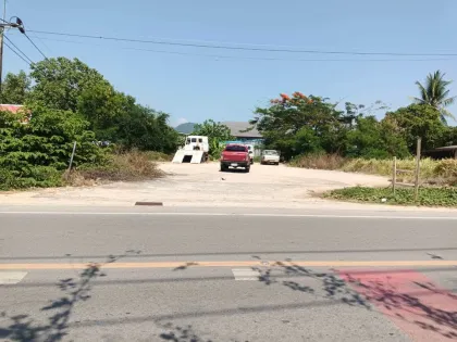 Terreno en venta en zona comercial principal de Baan Don, Cherng Talay