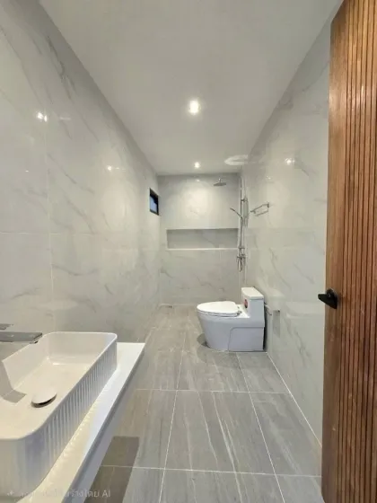 Villa rénovée 3 chambres à Parichart Village, Chalong