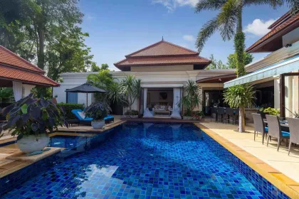 Villa de luxe 4 chambres avec piscine à Sai Taan Estate, Bang Tao