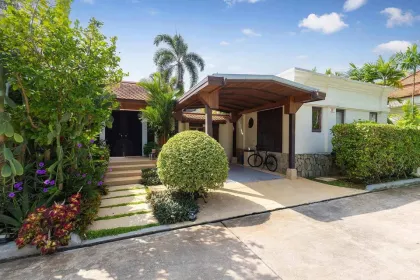 Villa de luxe 4 chambres avec piscine à Sai Taan Estate, Bang Tao