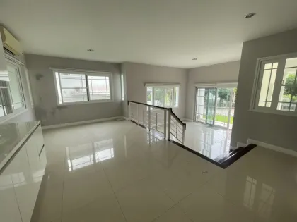 Вилла с 3 спальнями на продажу в 88 Land & Houses Hill Side, Чалонг, Пхукет