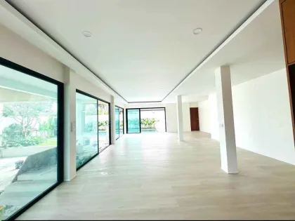 Private Pool Villa in Paklok, 4 Beds, 5 Baths for Sale