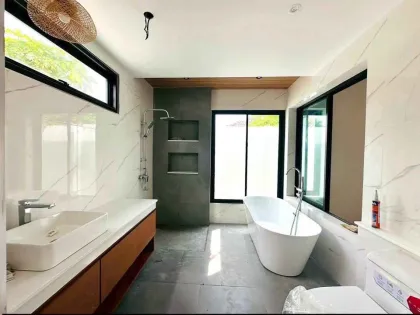 Private Pool Villa in Paklok, 4 Beds, 5 Baths for Sale