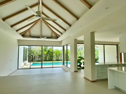 4-Bedroom Luxury Pool Villa in Prime Cherng Talay - Trichada Breeze