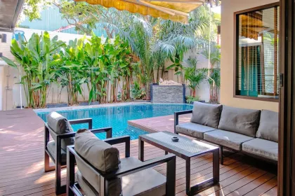 Villa 2 chambres avec piscine privée près de la plage de Nai Harn