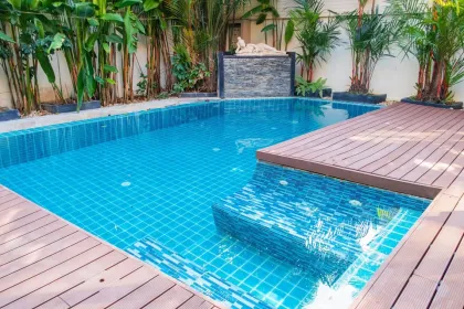 Villa 2 chambres avec piscine privée près de la plage de Nai Harn