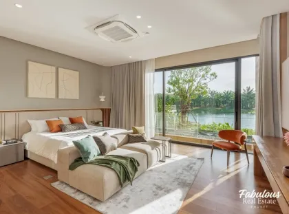 Seeufer Villa mit Privatem Pool in Cherng Talay, Phuket