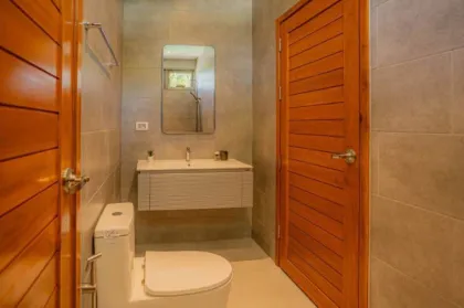Villa privada con piscina, 2 dormitorios y 2 baños en Manik – Cherngtalay, Phuket