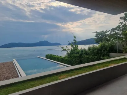 Роскошная вилла с 4 спальнями на берегу моря в Maison Marina Panwa, Пхукет