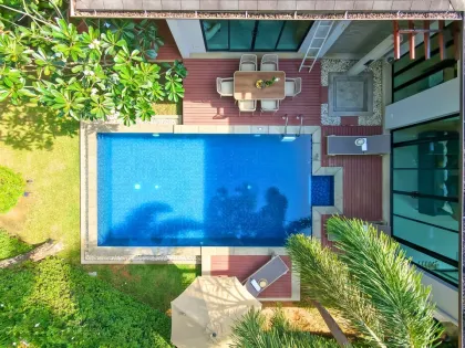 Eck-Poolvilla in Bang Tao & Laguna Phuket zu verkaufen