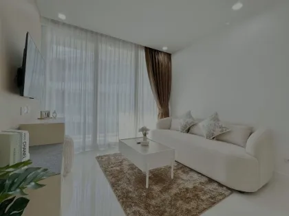 Apartamento con vista al mar de 1 habitación totalmente renovado en Rawai