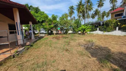 Freistehendes Haus mit 3 Schlafzimmern und 2 Bädern in Chalong zu verkaufen