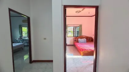 Freistehendes Haus mit 3 Schlafzimmern und 2 Bädern in Chalong zu verkaufen