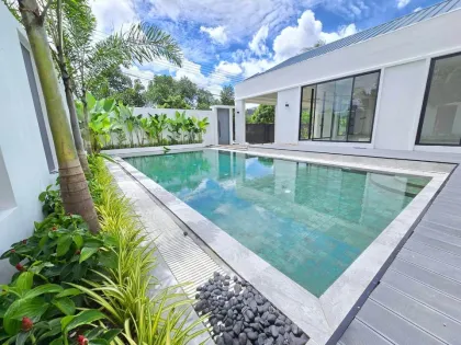 Villa privada de 3 dormitorios con piscina cerca de la British International School Phuket